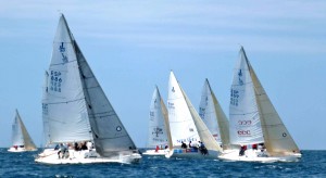 EL ECC VIVIENDAS SE PONE LÍDER DEL TROFEO METROMAR Y EL YAMAMAY SE MANTIENE EN EL TROFEO SACACORCHOS